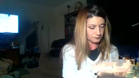 Snapshot of likerightnow chatting on 01-12-26, 01:05 likerightnow online show from 01-12-26, 01:05