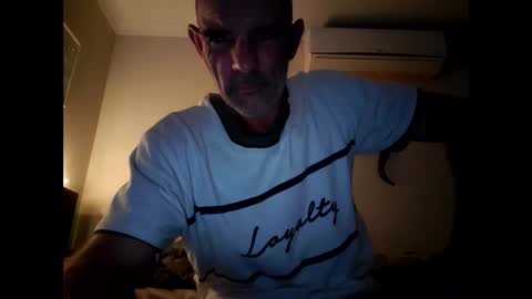 Snapshot of liketowatch1234529419 chatting on 05-19-26, 12:33 liketowatch1234529419 online show from 05-19-26, 12:33