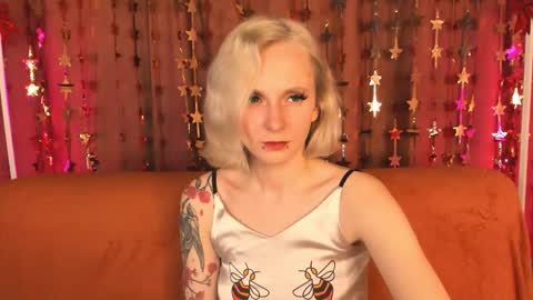 Snapshot of likilip chatting on 01-14-26, 02:06 likilip online show from 01-14-26, 02:06