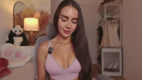 Snapshot of lil__gabby chatting on 06-18-26, 04:24 Lil Gabby online show from 06-18-26, 04:24