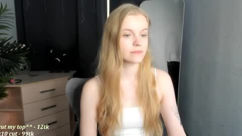 Erica online show from 04-18-26, 11:14