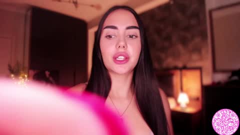 Snapshot of lil_gabbyg chatting on 12-07-24, 08:44 Gabriela online show from 12-07-24, 08:44