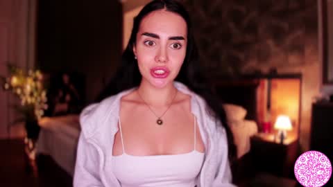 Snapshot of lil_gabbyg chatting on 12-15-24, 07:57 Gabriela online show from 12-15-24, 07:57