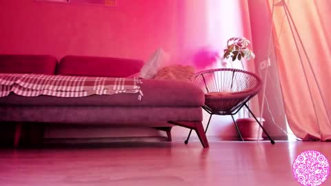 Snapshot of lil_gabbyg chatting on 01-08-25, 06:41 Gabriela online show from 01-08-25, 06:41