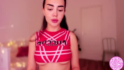 Snapshot of lil_gabbyg chatting on 02-26-25, 08:04 Gabriela online show from 02-26-25, 08:04