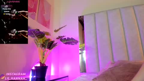 Snapshot of lil_hanna18 chatting on 09-29-25, 08:02 Hanna online show from 09-29-25, 08:02