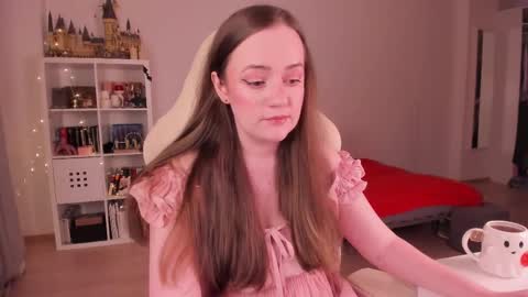 Snapshot of lil_happiness chatting on 09-30-25, 05:18 for free registration 3 online show from 09-30-25, 05:18