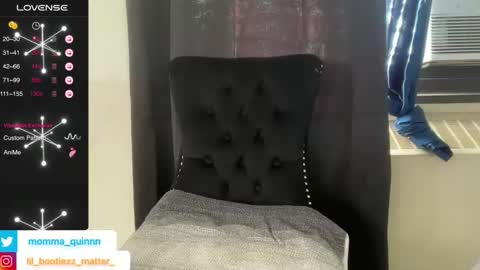 Snapshot of lil_momma422 chatting on 02-23-25, 02:25 MOMMA LUV online show from 02-23-25, 02:25