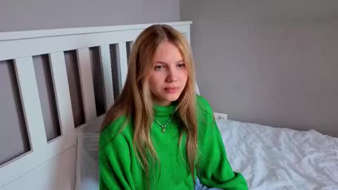 Emma online show from 03-18-26, 05:54