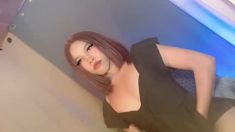 lil_trixxy online show from 06-08-26, 12:16