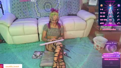 Snapshot of lila_bratz chatting on 01-06-26, 12:58 Lila online show from 01-06-26, 12:58