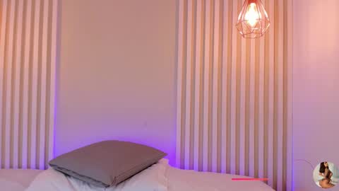 L I L A   online show from 11-28-25, 03:31