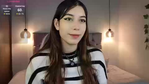 Snapshot of lila_min chatting on 09-24-25, 02:20 lila_min online show from 09-24-25, 02:20