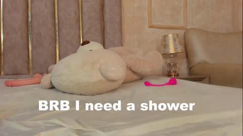 lila bailey  online show from 02-18-25, 02:16