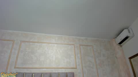 lila bailey  online show from 11-06-25, 07:48