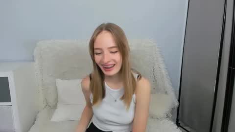 Snapshot of liladesire chatting on 11-27-25, 11:29 LiliaDesire online show from 11-27-25, 11:29