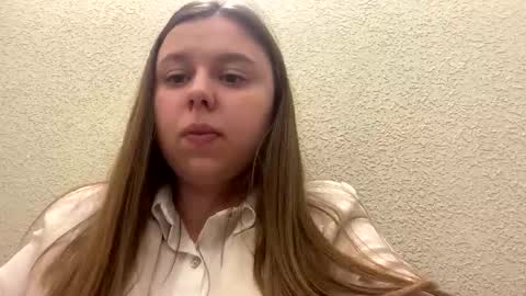 Snapshot of lilae37yis chatting on 10-09-25, 07:23 Lily online show from 10-09-25, 07:23