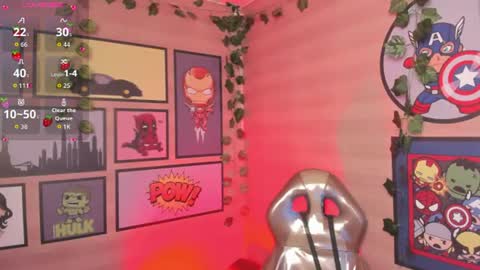 Snapshot of lilameow222 chatting on 06-17-26, 04:37 Lila online show from 06-17-26, 04:37