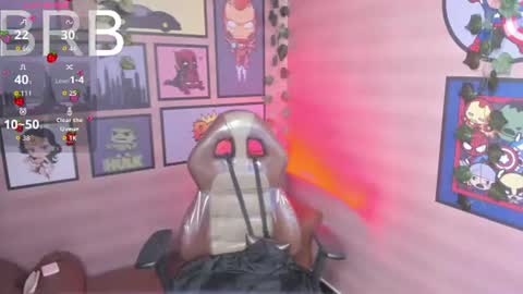 Snapshot of lilameow222 chatting on 06-18-26, 05:30 Lila online show from 06-18-26, 05:30