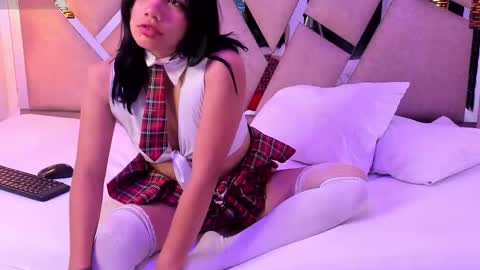 Snapshot of lilapop__ chatting on 01-22-25, 06:10 Lila online show from 01-22-25, 06:10