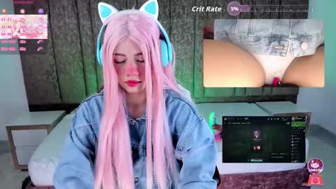 Snapshot of lilapop__ chatting on 10-22-25, 01:00 Lila online show from 10-22-25, 01:00