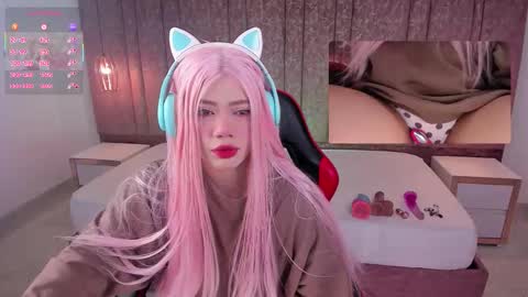 Snapshot of lilapop__ chatting on 11-09-25, 12:47 Lila online show from 11-09-25, 12:47