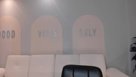 Snapshot of lilawest chatting on 02-26-25, 06:11 Lila West online show from 02-26-25, 06:11