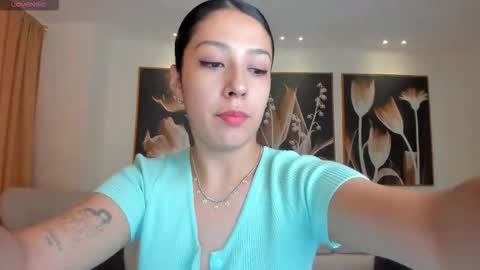 Snapshot of lilawest chatting on 09-11-25, 11:21 Lila West online show from 09-11-25, 11:21