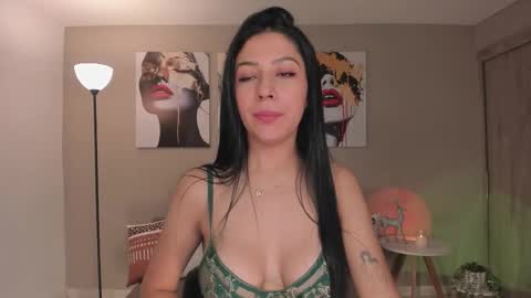 Snapshot of lilawest chatting on 01-12-26, 02:00 Lila West online show from 01-12-26, 02:00