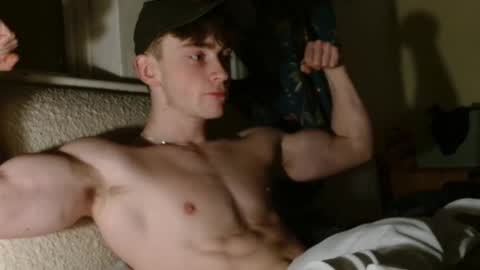 Snapshot of lilbearxxxx chatting on 02-16-25, 09:48 lilbearxxxx online show from 02-16-25, 09:48