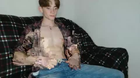 Snapshot of lilbearxxxx chatting on 10-25-25, 05:30 lilbearxxxx online show from 10-25-25, 05:30
