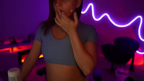 Rebecca online show from 02-25-26, 07:40