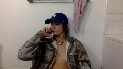 Snapshot of lilbongo123 chatting on 07-08-26, 12:09 lilbongo123 online show from 07-08-26, 12:09