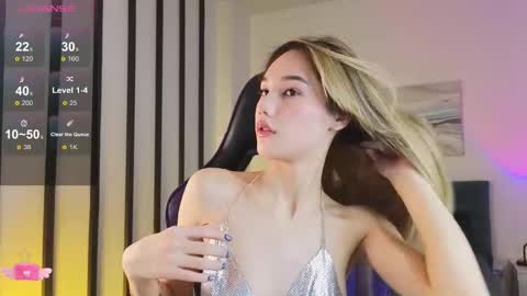 Snapshot of lilcatalia chatting on 10-30-25, 09:55 Hi im Yuki online show from 10-30-25, 09:55