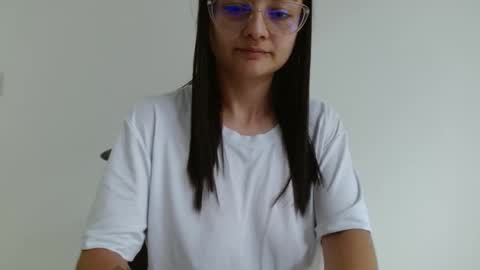 Snapshot of lilcoralinne_0 chatting on 04-04-26, 03:20 Valeri Villalobos IG villa lobosvaleri online show from 04-04-26, 03:20
