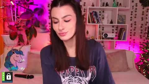 Snapshot of lildarkagex chatting on 02-10-26, 08:40 Alina online show from 02-10-26, 08:40