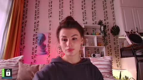 Snapshot of lildarkagex chatting on 04-17-26, 04:37 Alina online show from 04-17-26, 04:37