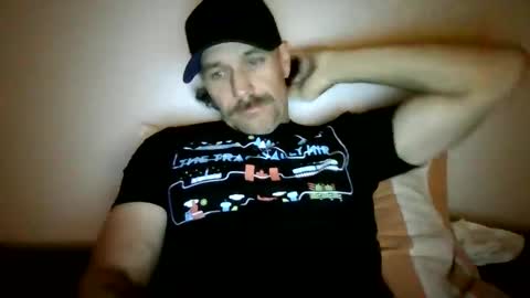 Snapshot of lildeer1980 chatting on 10-04-25, 01:14 lildeer1980 online show from 10-04-25, 01:14