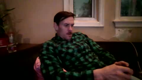 Snapshot of lildeer1980 chatting on 12-19-25, 07:15 lildeer1980 online show from 12-19-25, 07:15