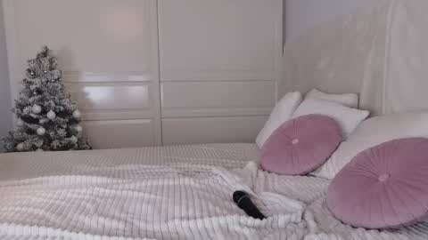 Emily  online show from 12-18-24, 08:20