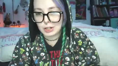 Snapshot of lilemmy1999 chatting on 12-12-24, 09:04 emily ryanson online show from 12-12-24, 09:04