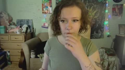 Lil online show from 10-01-25, 12:44