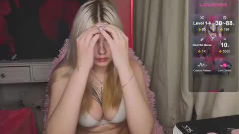 Nika and Lori online show from 10-10-25, 11:37