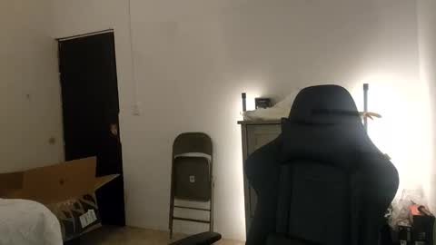 Snapshot of lilhotnando chatting on 02-20-26, 04:09 Fernando online show from 02-20-26, 04:09