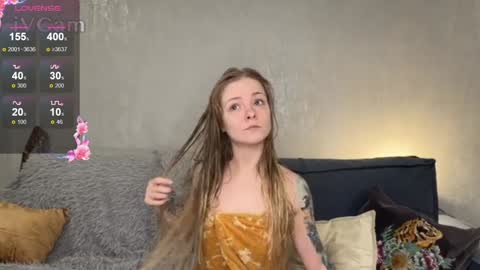 Lili online show from 11-22-25, 09:30