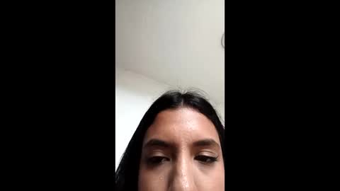 Snapshot of lili_bloom31 chatting on 06-07-26, 06:44 lili_bloom31 online show from 06-07-26, 06:44