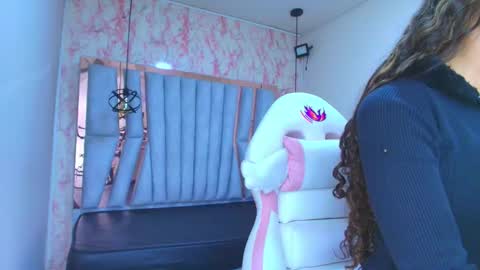 lili_evanss online show from 12-13-25, 07:53