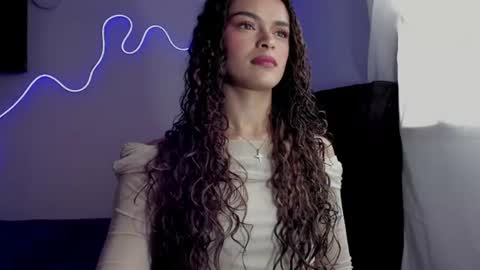 lili_evanss online show from 07-11-26, 04:32