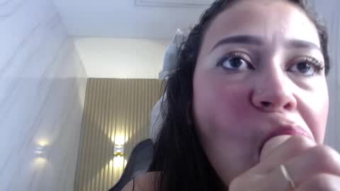 lili_mint_tf online show from 03-14-26, 10:48