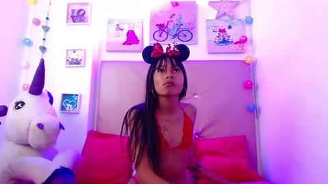 Snapshot of lili_roussi chatting on 03-12-25, 03:02 lili_roussi online show from 03-12-25, 03:02